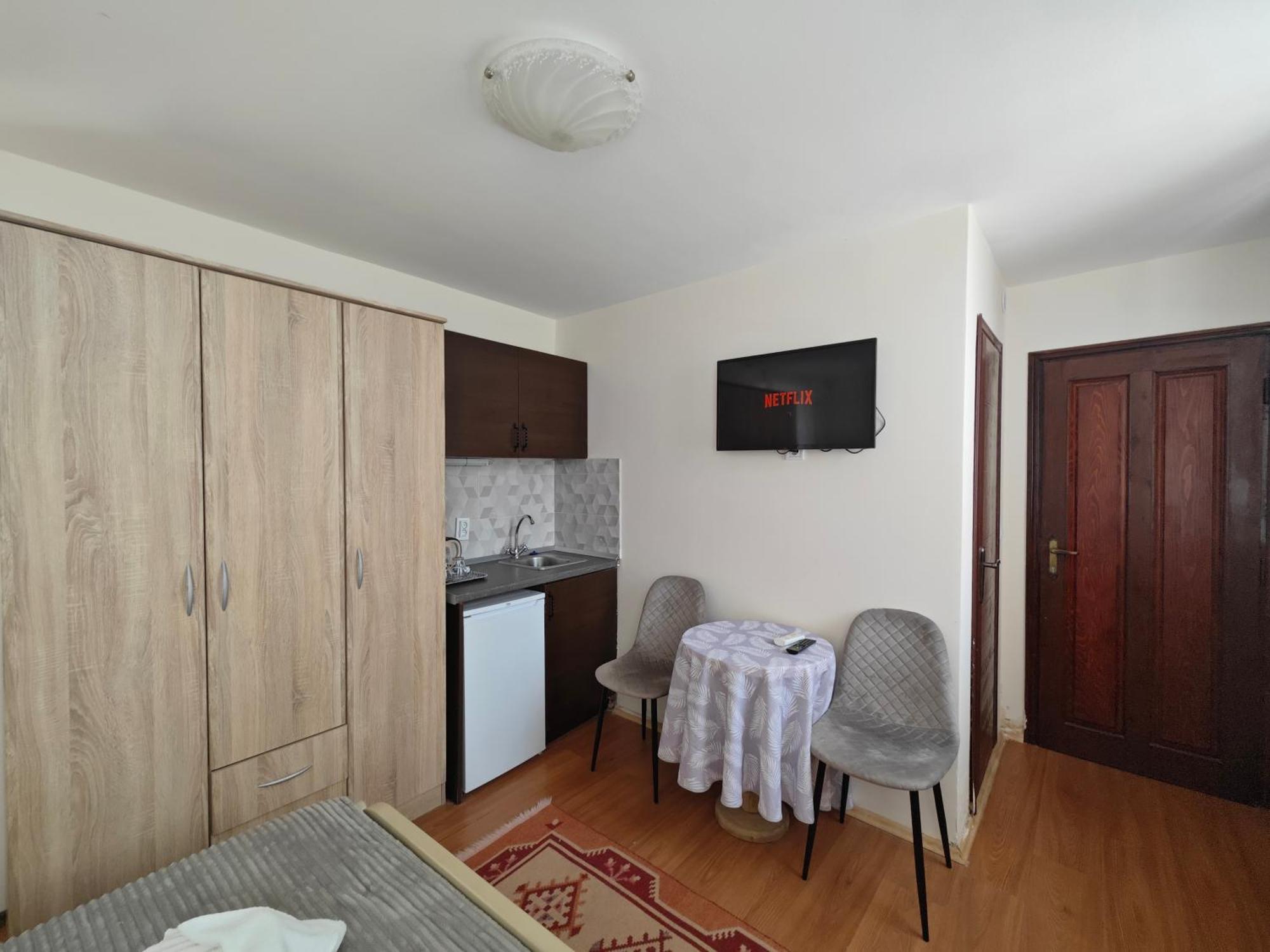 Beatrix Suites Μπούντβα Εξωτερικό φωτογραφία