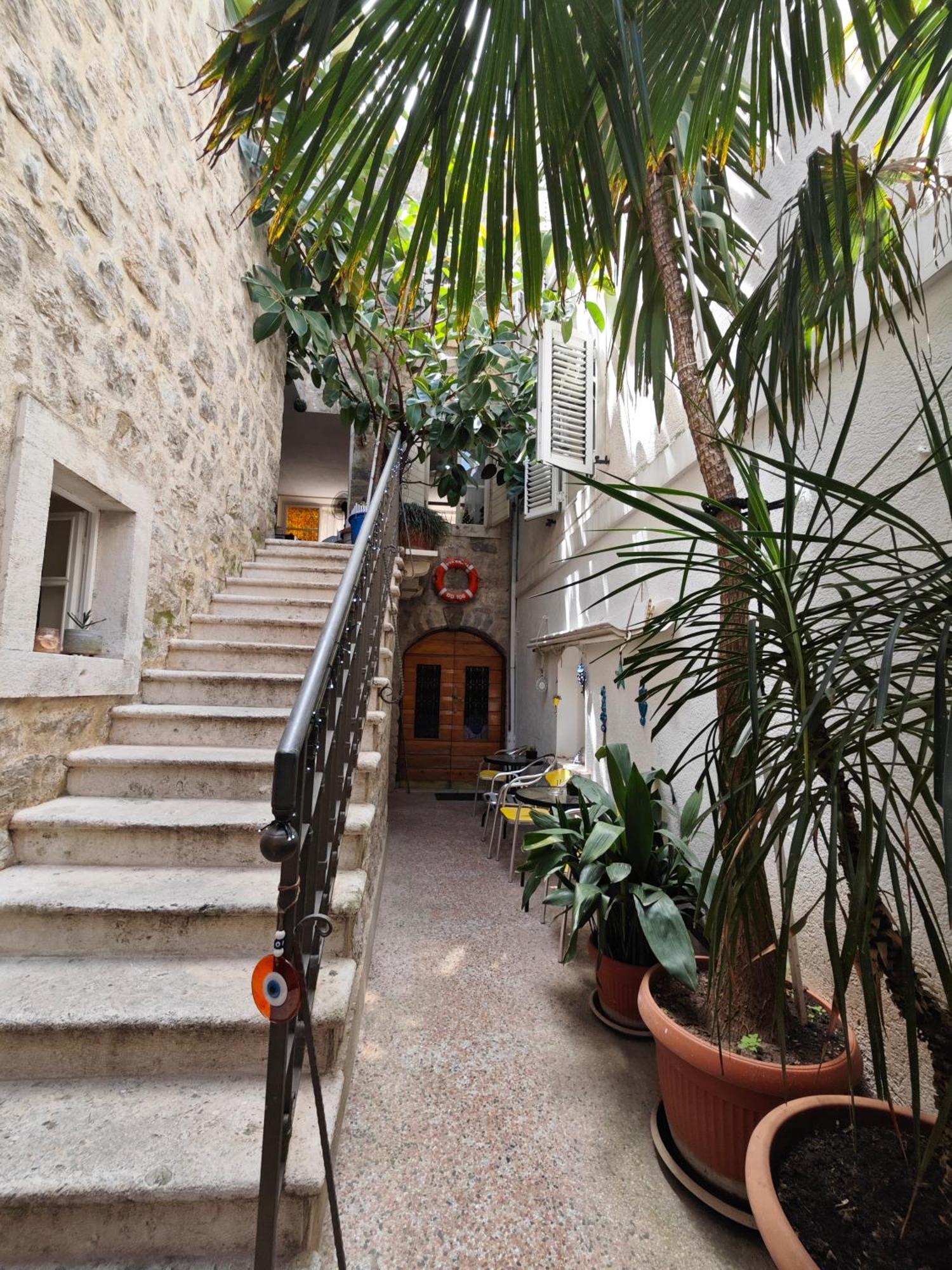 Beatrix Suites Μπούντβα Εξωτερικό φωτογραφία